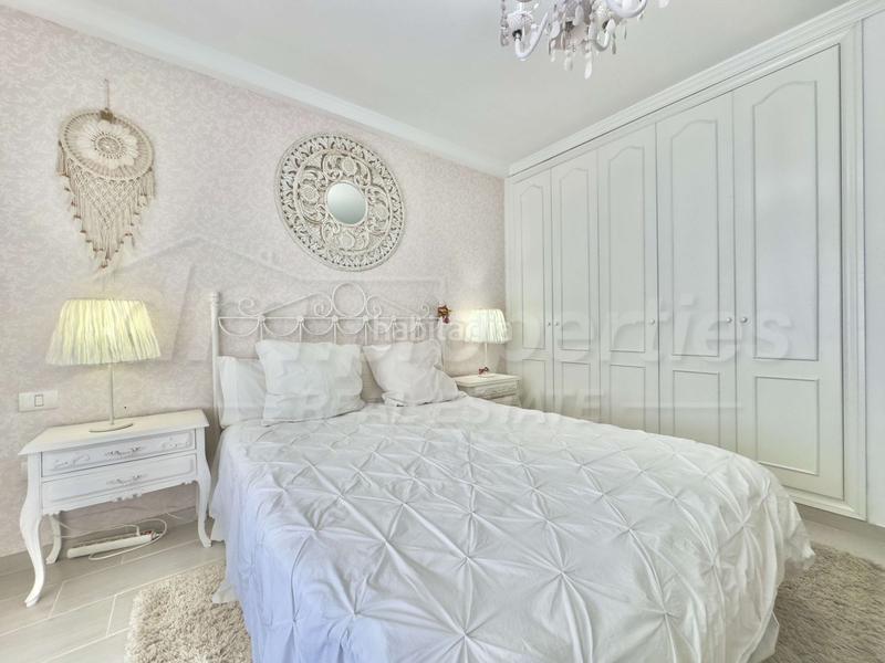 Foto 8061bd21-5985-4621-8878-57b284fb1add. Apartament amb aparcament piscina a Torviscas Centro y Alto Adeje