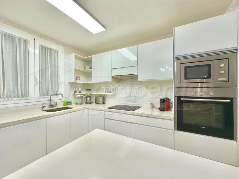 Foto c704dde9-a547-4bb0-ab45-56d8af335232. Apartament amb aparcament piscina a Torviscas Centro y Alto Adeje