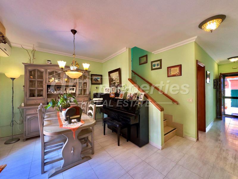 Foto 3594f982-3f04-4001-a3d8-33eaaa6aa1f6. Semi detached house with parking in Costa del Silencio Arona