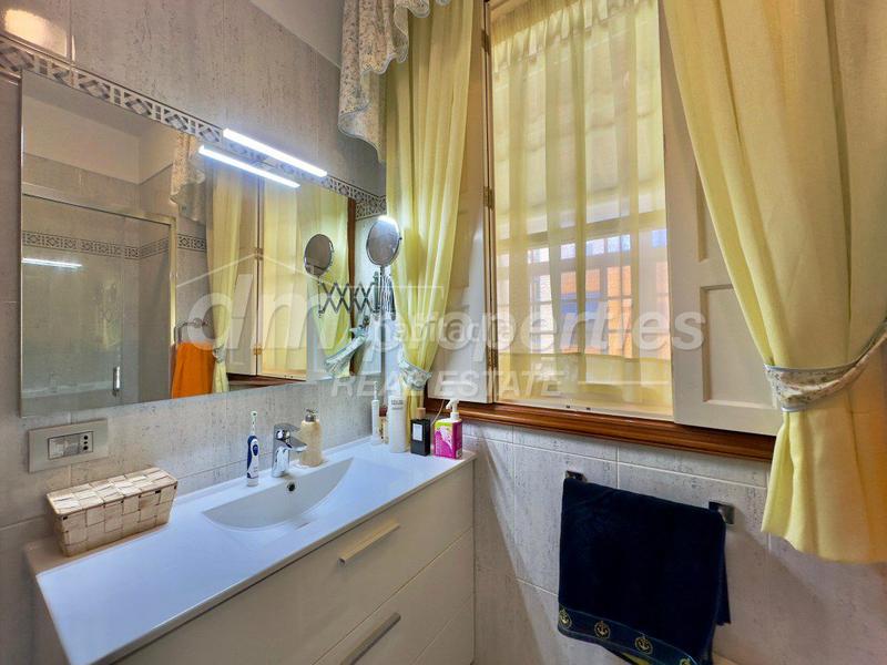 Foto 80c29e0e-9f3b-435c-9973-4e50d2208b82. Semi detached house with parking in Costa del Silencio Arona