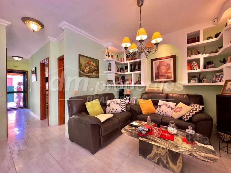 Foto e01eefe6-e8a7-4916-9d0c-6964ab33e12a. Semi detached house with parking in Costa del Silencio Arona