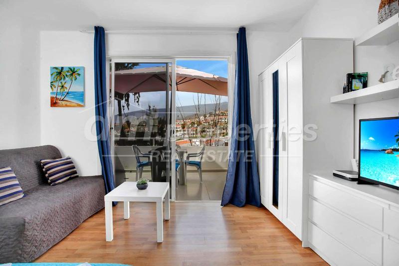 Foto d9222acc-243a-4df4-a6fe-66c342d48140. Estudio  en venta en costa . en San Eugenio Alto Adeje