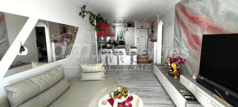 Foto 77728233-b3c3-4133-8a76-6f49836ff6b3. Apartamento  en venta en torviscas alto, 2 dormitorios. en Adeje