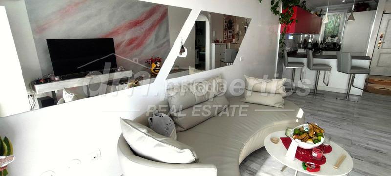 Foto d2ce0bed-b34a-464e-875c-975b6f268657. Apartamento  en venta en torviscas alto, 2 dormitorios. en Adeje