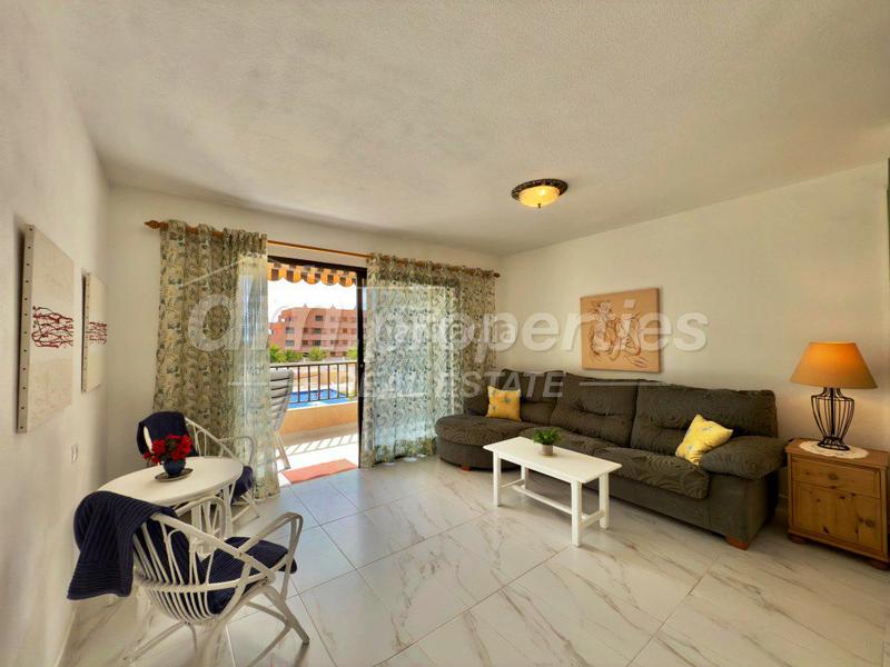 Foto 1b33dc65-e78c-4b56-8638-062cf6e44b09. Apartamento  en venta en Los Cristianos, 1 dormitorio. en Arona
