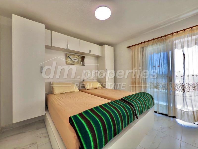 Foto 22f738fa-7a81-4e7c-a42d-7420f704bb51. Apartamento  en venta en Los Cristianos, 1 dormitorio. en Arona