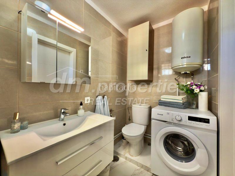 Foto 8145da19-4b0c-45e4-b81d-607c7551c382. Apartamento  en venta en Los Cristianos, 1 dormitorio. en Arona
