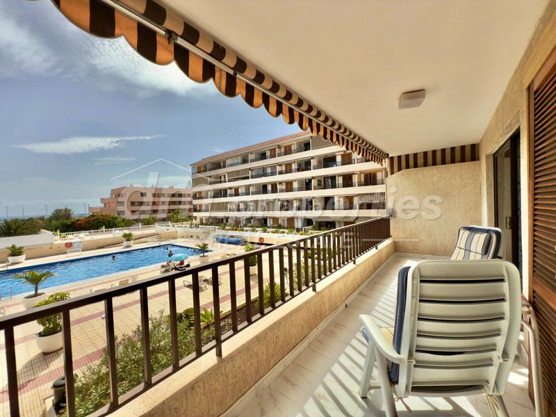 Foto b698e442-dc04-41f0-867c-ab68fc323a3e. Apartamento  en venta en Los Cristianos, 1 dormitorio. en Arona