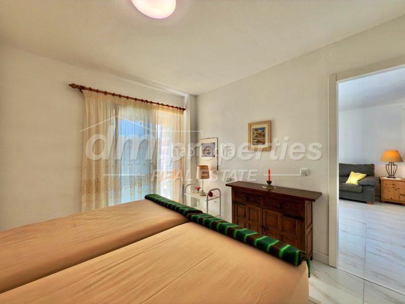 Foto db54c5b5-58d8-4550-8d5b-13bab8a1f700. Apartamento  en venta en Los Cristianos, 1 dormitorio. en Arona