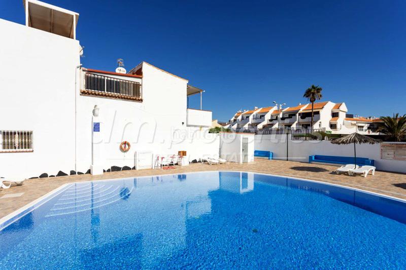 Foto 59ddd3a3-52bc-4d58-8db8-e606b259e294. Dúplex duplex en venta en Costa del Silencio, 4 dormitorios. en Arona