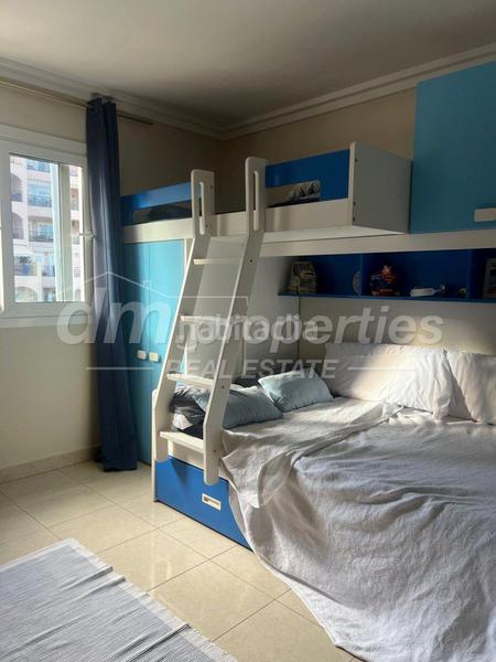 Foto 77ca4b7d-b9c9-4150-bad1-eee839beeca4. Casa a schiera con parcheggio piscina in Los Cristianos Arona