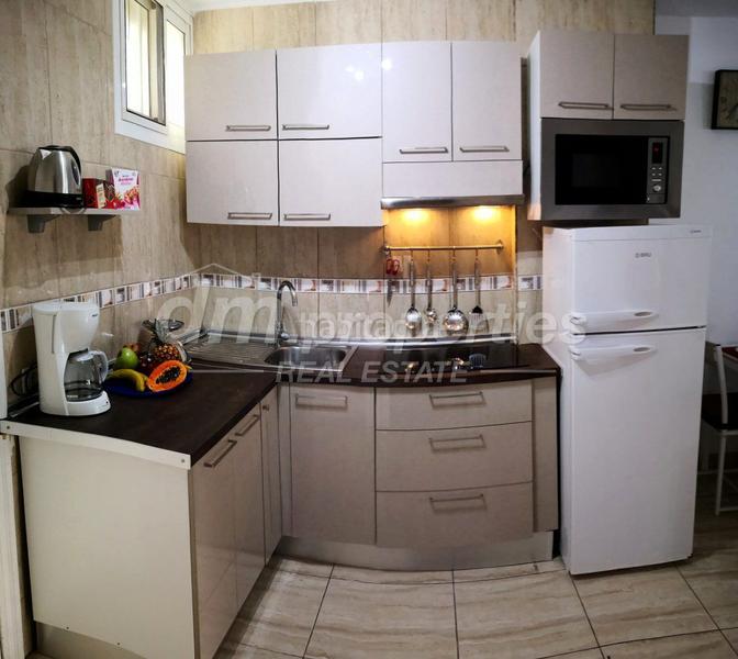 Foto 4a7583cc-e5e7-4cf7-b613-b25f0368c003. Apartment with parking pool in Playa de las Américas Arona