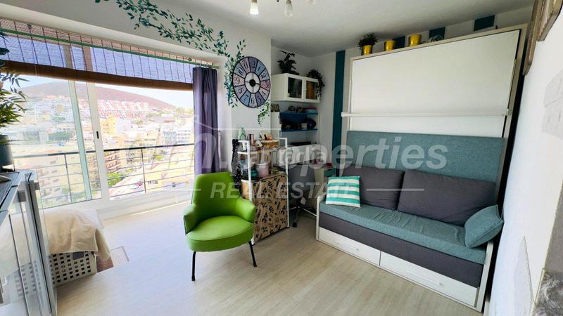 Foto 5268b920-1aaa-4170-8213-e1d8e55405a6. Piccolo appartamento con parcheggio piscina in Los Cristianos Arona
