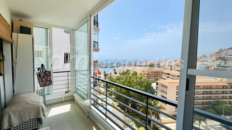 Foto e9c71574-0bff-4687-a3a7-a3e3f474c1cb. Piccolo appartamento con parcheggio piscina in Los Cristianos Arona