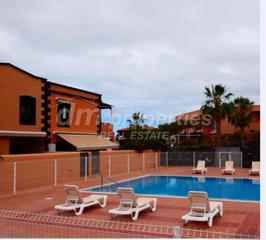 Maison jumelée à Casco Urbano. Adosado en venta en el galeon, 3 dormitorios.