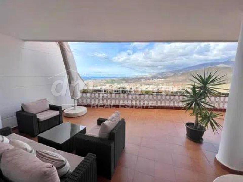 Foto bbf129c7-93af-4011-9fad-c84d54720304. Apartamento  en venta en torviscas alto, 2 dormitorios. en Adeje