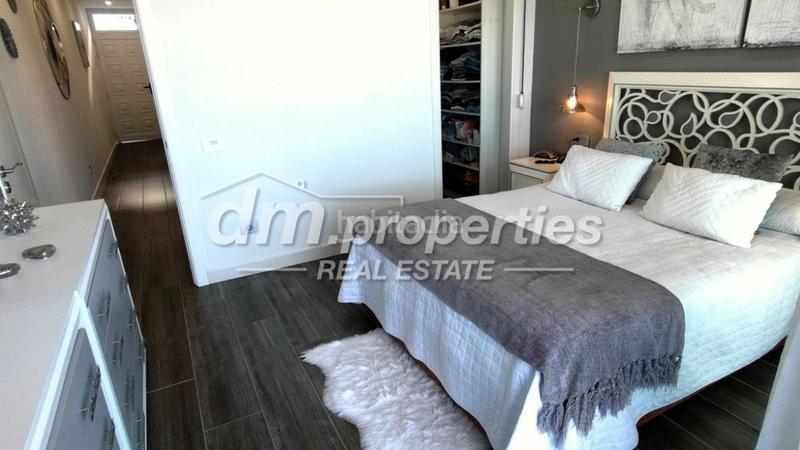 Foto 18d82a1c-19d3-4318-b465-34392f80ad8e. Zweistöckige wohnung mit pool in Los Cristianos Arona