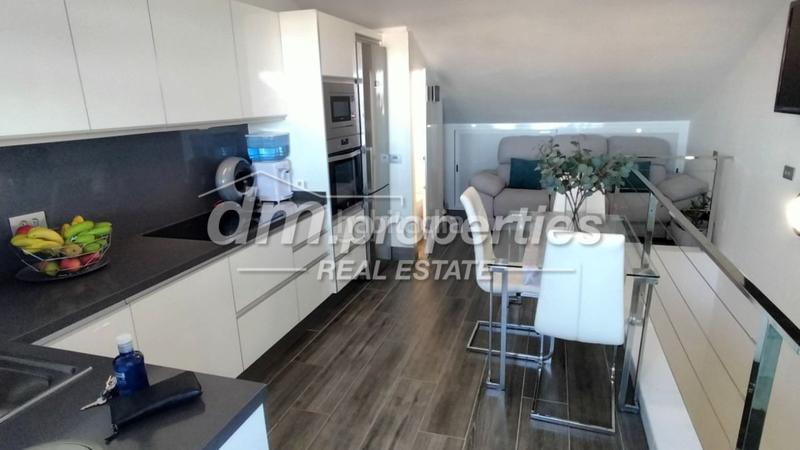 Foto f758bfe0-dc4c-4312-b6e9-ae04431ab80c. Zweistöckige wohnung mit pool in Los Cristianos Arona