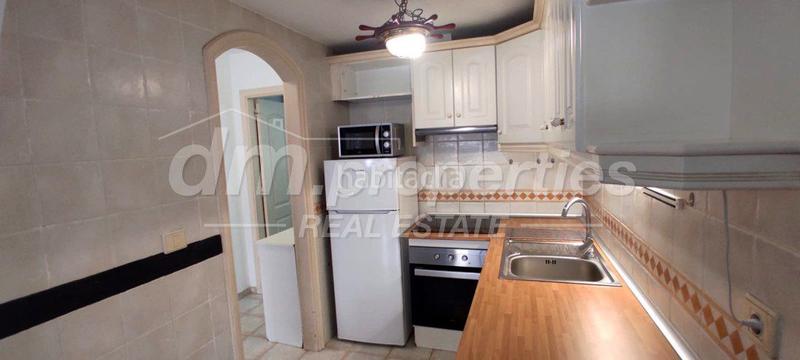 Foto 48881744-e44e-4a38-9813-7d00c582d1ee. Apartament amb aparcament piscina a Costa del Silencio Arona