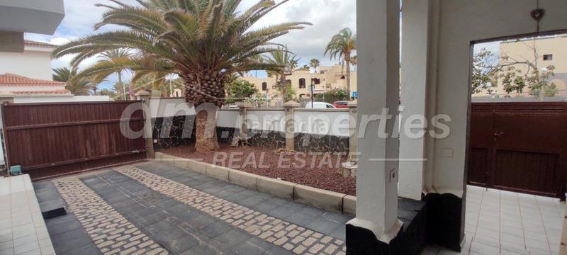 Foto b46f1f35-e3cb-4b5f-96e5-ef7fc46399d5. Apartament amb aparcament piscina a Costa del Silencio Arona