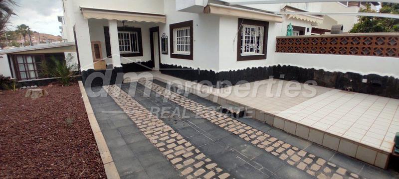 Foto c6d0a490-03b6-4087-8e3e-bdcb7d8a4085. Apartament amb aparcament piscina a Costa del Silencio Arona