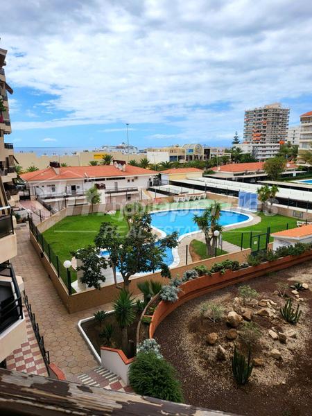 Foto 963201d5-203d-4450-9cdf-45ef95f78158. Apartament amb aparcament piscina a Los Cristianos Arona