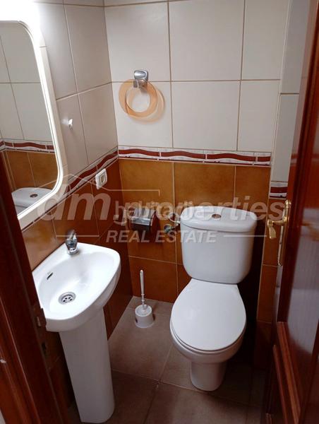 Foto 9d4afcdb-40d3-4bac-b688-2dee0df2ab59. Apartament amb aparcament piscina a Los Cristianos Arona