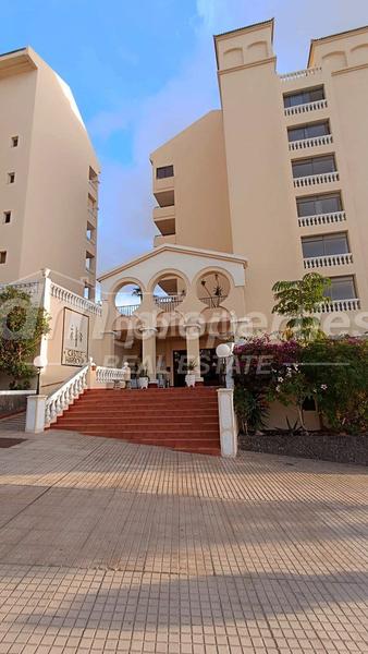 Foto 18049472-4b7a-44a2-abb8-02f4603478b8. Apartamento  en venta en Los Cristianos, 1 dormitorio. en Arona