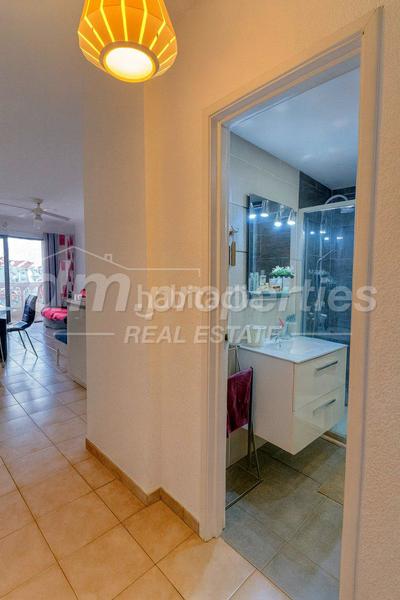 Foto 1cff536e-1b72-456c-8e86-95450c28c984. Apartamento  en venta en Los Cristianos, 1 dormitorio. en Arona