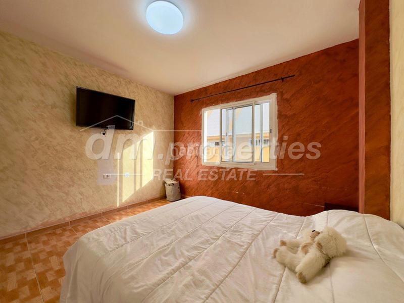 Foto 1675baa1-544e-4fa8-be7f-2b2f25cdd516. Ático atico en venta en Los Cristianos, 2 dormitorios. en Arona