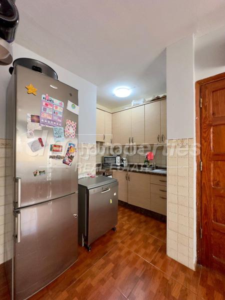 Foto 2f8fbab0-8a69-406a-b634-35f03e65e77a. Ático atico en venta en Los Cristianos, 2 dormitorios. en Arona