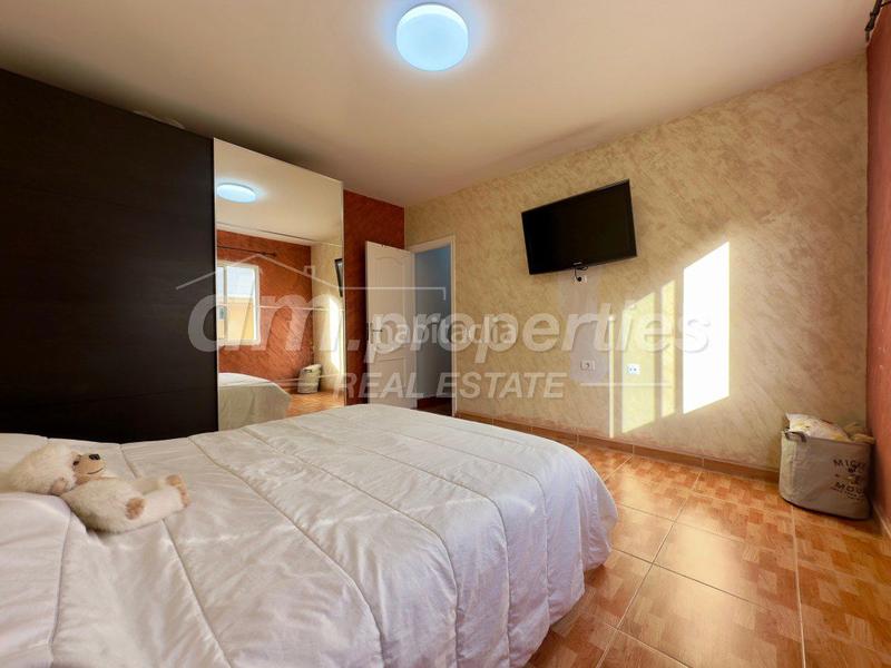 Foto 9361b868-1ce1-42da-8fde-ec724fff3d28. Ático atico en venta en Los Cristianos, 2 dormitorios. en Arona