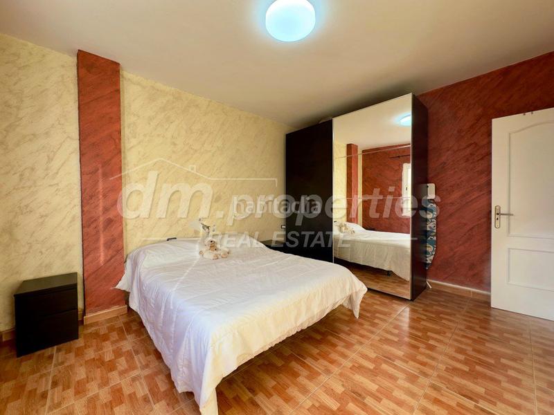 Foto a476dbbe-9ac2-413b-bfaa-610ff315c948. Ático atico en venta en Los Cristianos, 2 dormitorios. en Arona