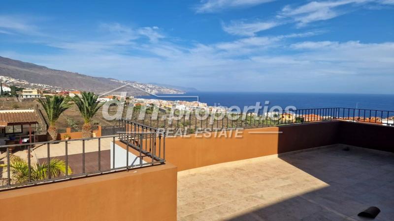 Foto 9bc75fb3-c225-4bb5-8449-d2dd8616971b. Chalet villa en venta , 4 dormitorios. en Cuevecitas - Malpaís Candelaria