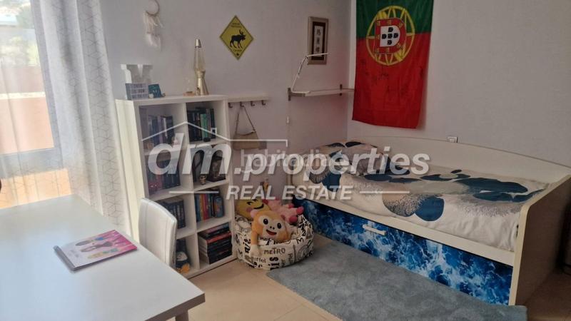 Foto e9e1fefe-82ed-40a9-8dab-ef7d72d6b5cd. Chalet villa en venta , 4 dormitorios. en Cuevecitas - Malpaís Candelaria