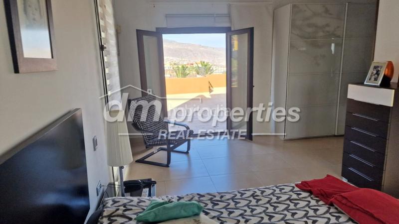 Foto eb0d45c2-41d1-4352-af9f-08d3588fd666. Chalet villa en venta , 4 dormitorios. en Cuevecitas - Malpaís Candelaria