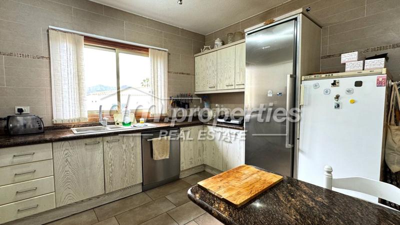 Foto 0b9a75f0-64a9-4f2a-a3bd-1cec7d380a11. Chalet con parcheggio piscina in Chayofa Arona