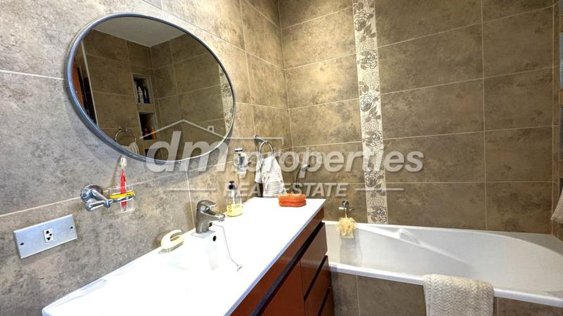 Foto 1a4b9979-7751-4a1d-a1d6-a5b26fc9ec6a. Chalet con parcheggio piscina in Chayofa Arona