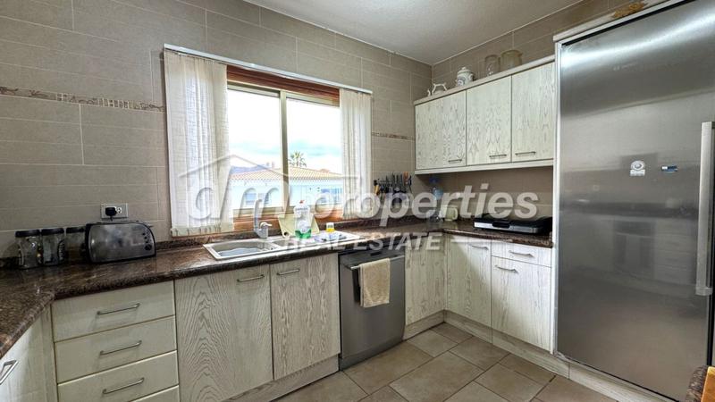 Foto 8abcf8bf-115e-429f-8d8a-139ed1083898. Chalet con parcheggio piscina in Chayofa Arona