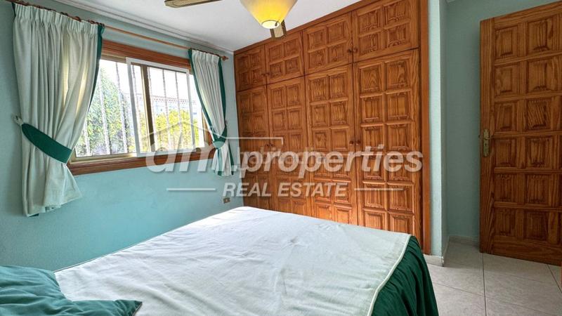 Foto e14b3f6e-92d2-42f7-ba4e-8e2221e95f36. Chalet con parcheggio piscina in Chayofa Arona