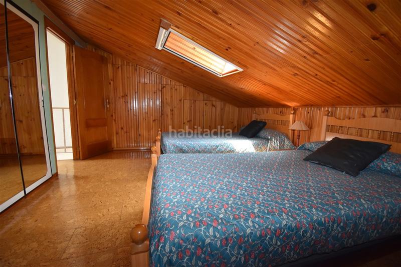 Foto 10818442-a8af-4a90-83c8-3511d58e6b0e. Casa adosada casa en el centro en Tregadín Noja