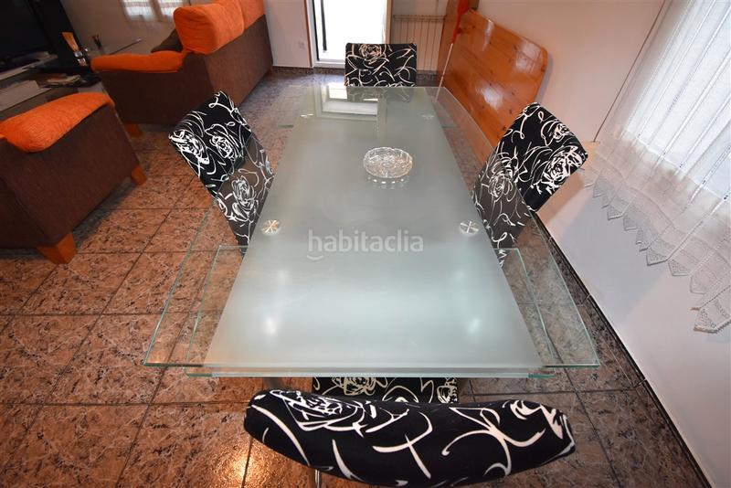 Foto 450ddf77-e1b3-48ab-aeb7-9fa2a0f3ddc3. Casa adosada casa en el centro en Tregadín Noja