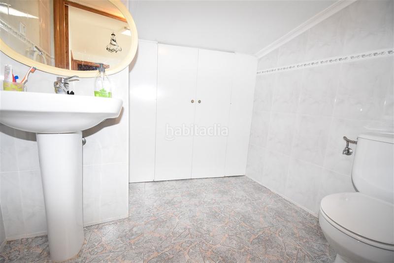 Foto 6ef4f4e8-928b-4815-83f3-464ffad239f8. Casa adosada casa en el centro en Tregadín Noja