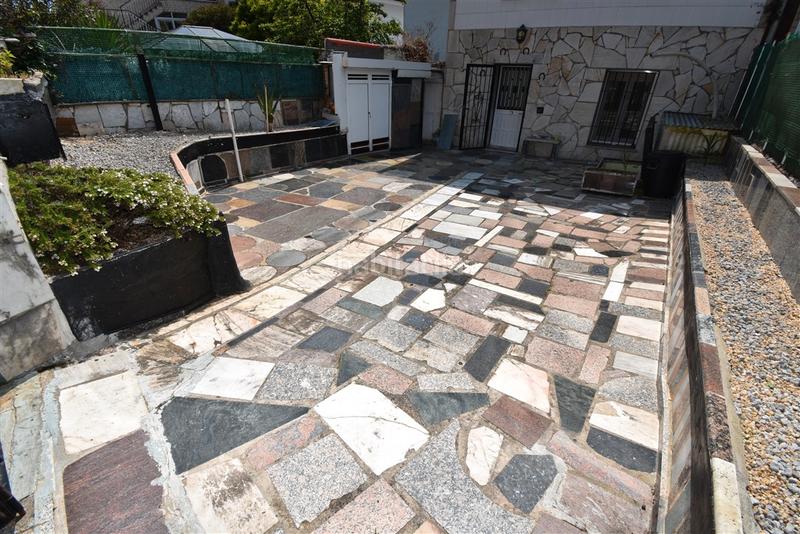 Foto 6fddbb3b-b6b0-4326-a6d6-77ab76817b60. Casa adosada casa en el centro en Tregadín Noja