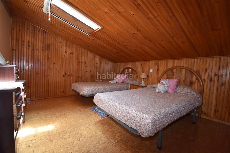 Foto 9269d846-8f02-4650-8d71-fe51d4b4b278. Casa adosada casa en el centro en Tregadín Noja