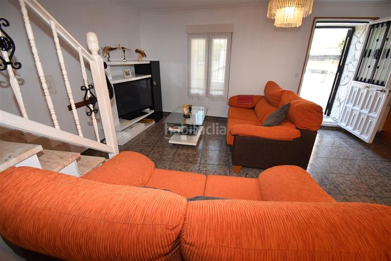 Foto c1f363f2-0edd-413c-ab50-329a80a0ce9c. Casa adosada casa en el centro en Tregadín Noja