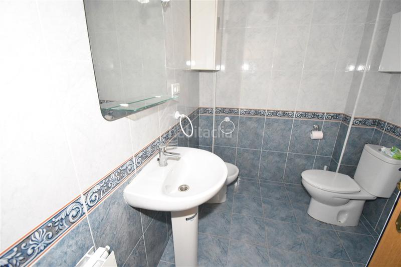 Foto a60b0125-0669-4796-97fb-95ccb639904e. Planta baja bajo con terraza en urbanizacion privada con piscinas en Hazas de Cesto