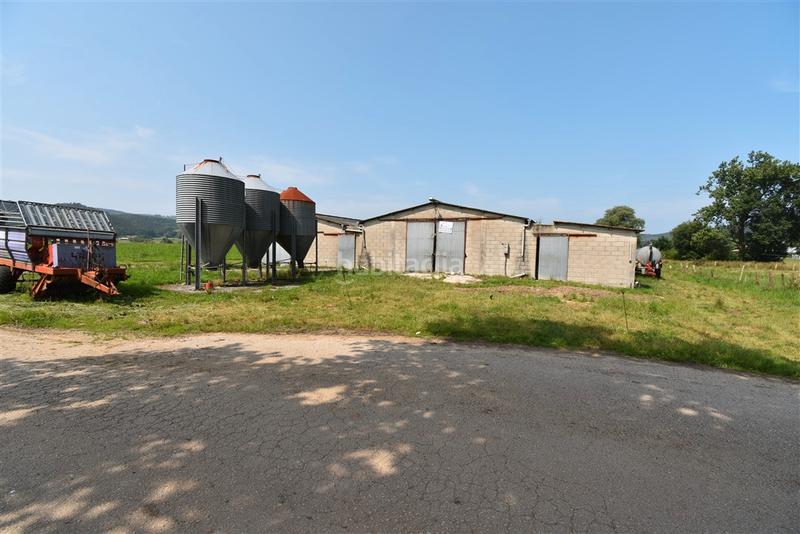 Foto 7b22f420-b3d9-4d9c-9600-1ebc27d2a4df. Nau industrial a Solórzano