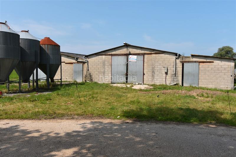 Foto d500f0bf-7779-44b8-be50-341f2924712d. Nau industrial a Solórzano