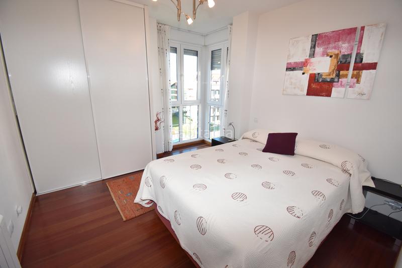 Foto 53d91bb4-ccb2-435a-ae6f-b4c7c6dd17ed. Pis amb calefacció aparcament piscina a Palacio Noja